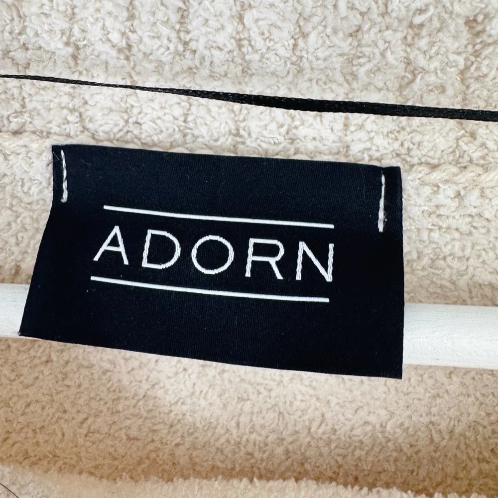 ADORN Luxe Ultra Soft Plush Textured Knit Pullover Sweater Cream Oversized Small